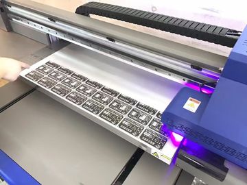 중국 고해상을 가진 90x60cm 소형 UV 평상형 트레일러 인쇄 기계 협력 업체